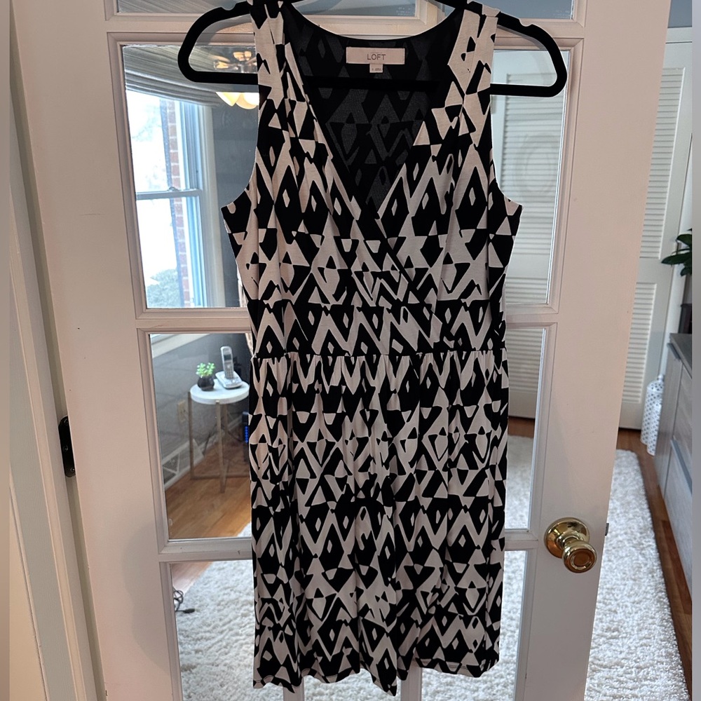 LOFT Monochrome Geometric Midi Dress